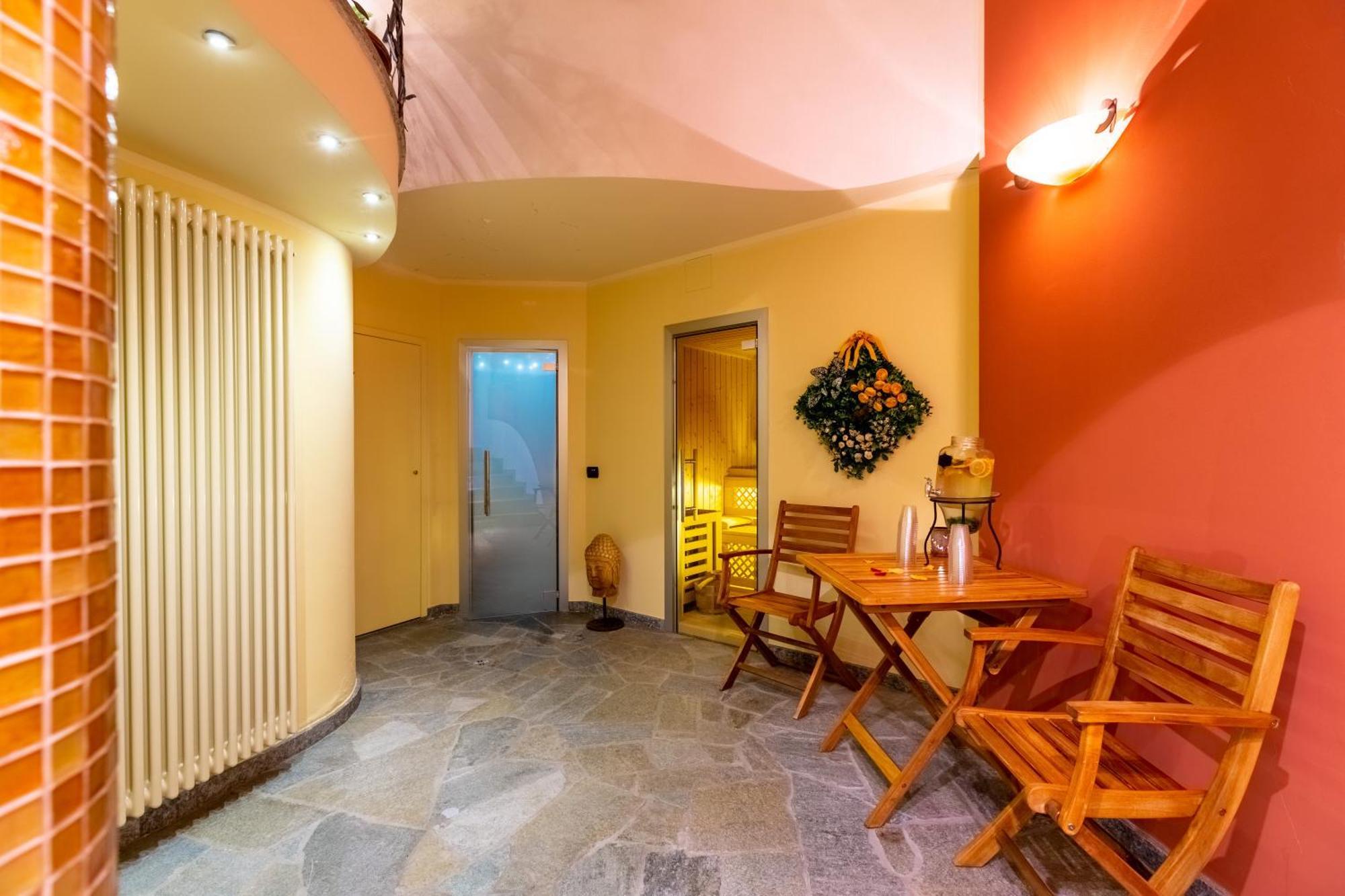 Appartamento Le Colonne - Relais Villa Quercia Tassullo Luaran gambar