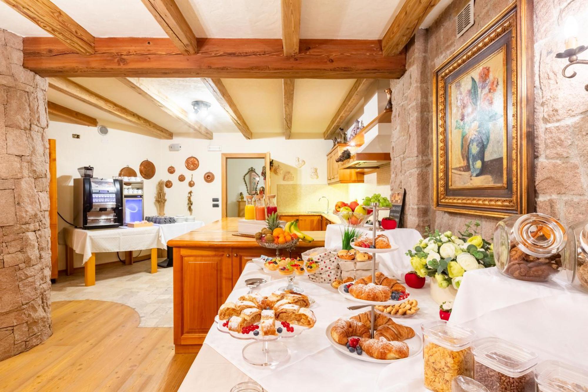 Appartamento Le Colonne - Relais Villa Quercia Tassullo Luaran gambar
