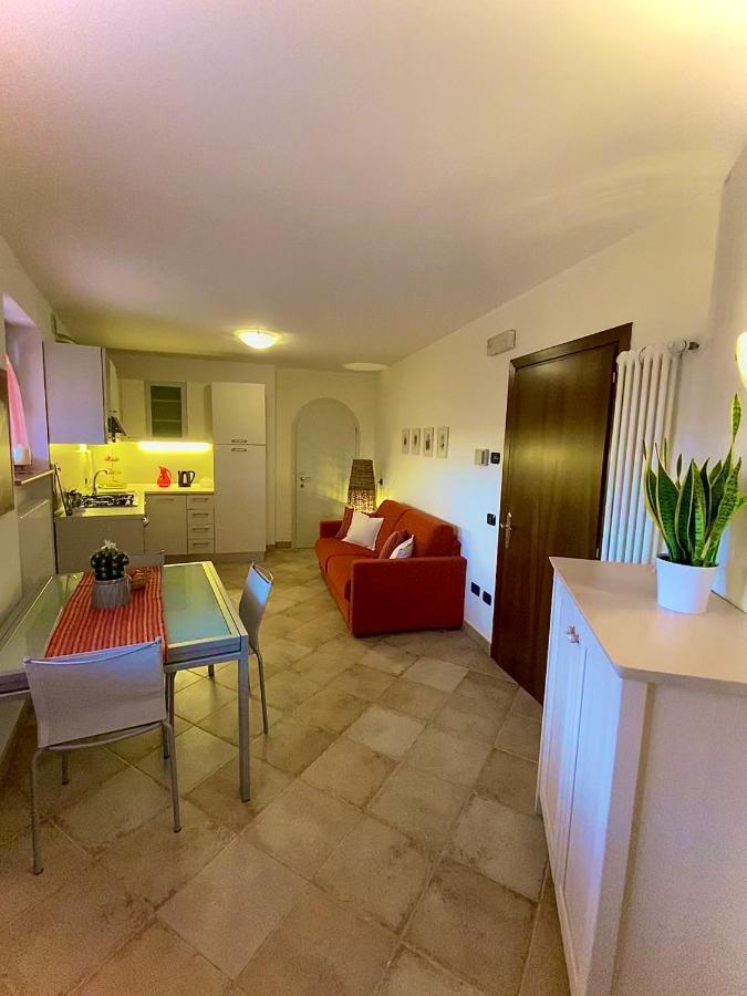 Appartamento Le Colonne - Relais Villa Quercia Tassullo Luaran gambar